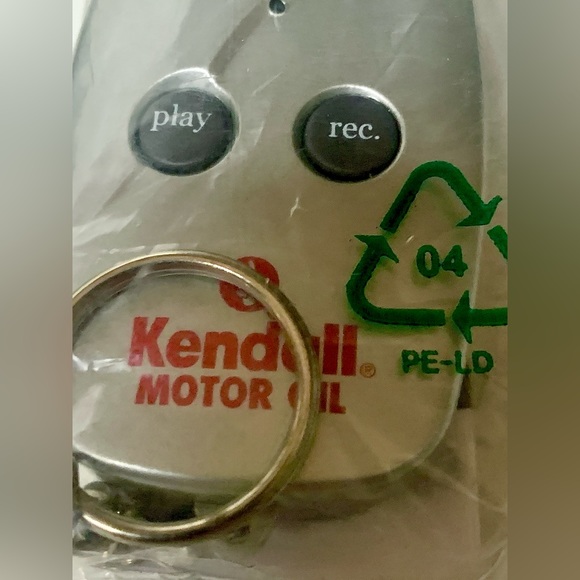 Rare Vtg KENDALL MOTOR OIL Promotional Advertisement Voice Recorder Keychain - Picture 5 of 15